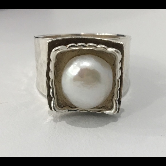 Silpada Jewelry - SILPADA Sterling Silver and Pearl Ring - Retired